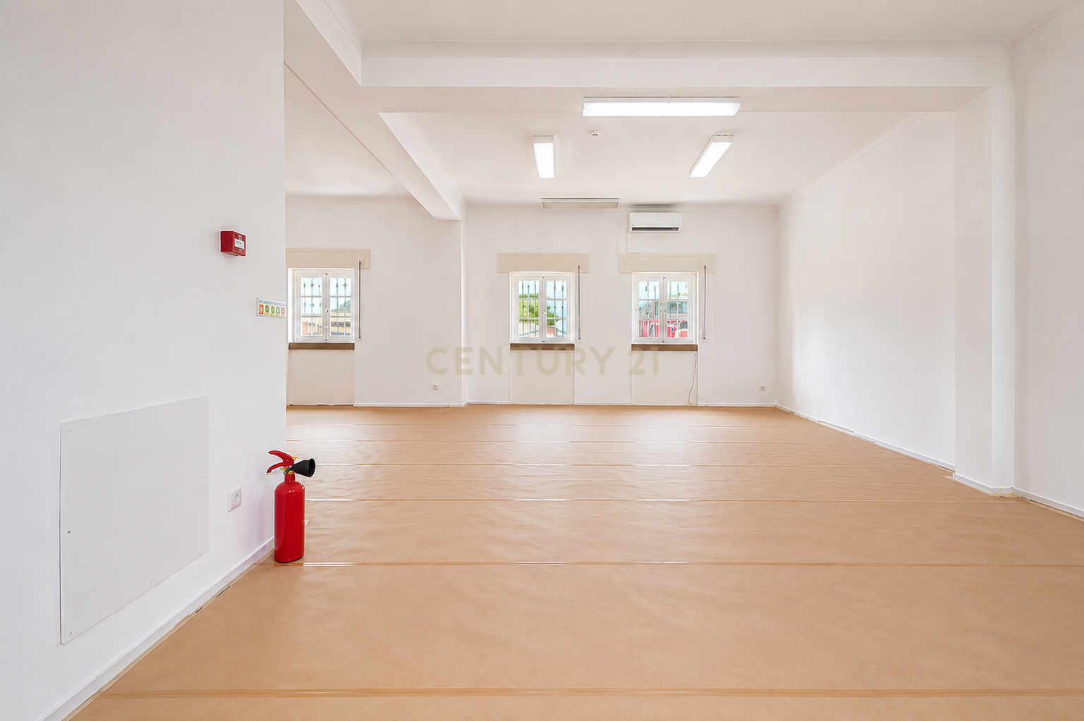 Fotografia 9 de Espaço comercial para arrendamento privilegiado para empresas / escritórios no centro da cidade de Setúbal