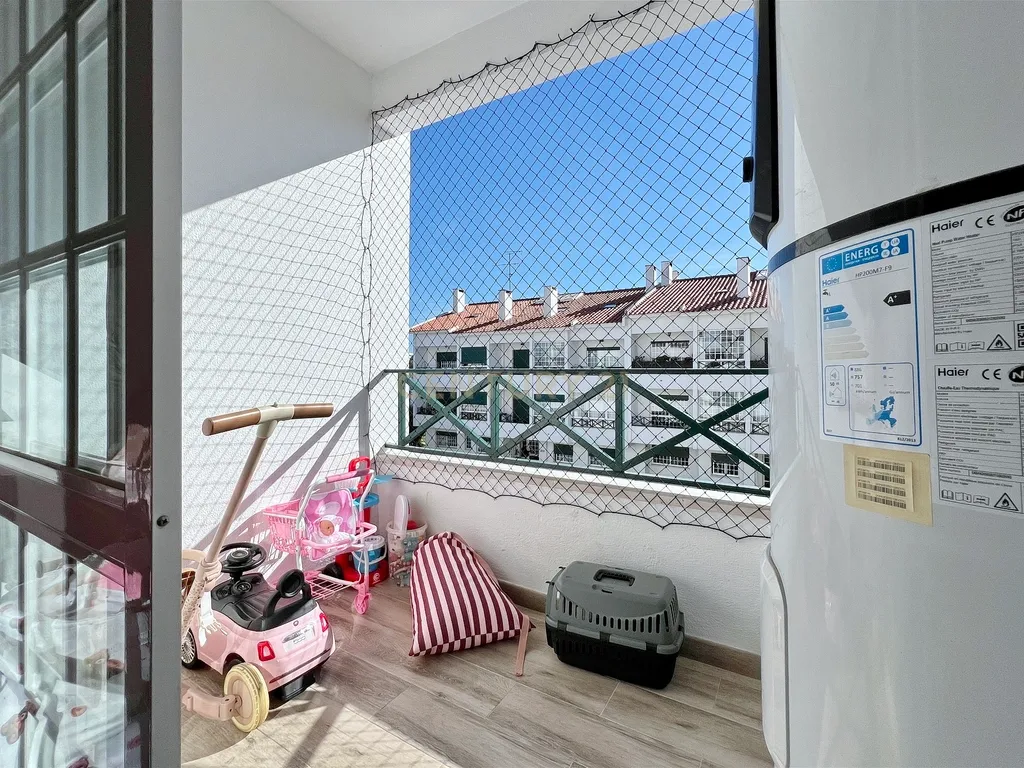Apartamento Alcabideche com Garagem Box - Image 7