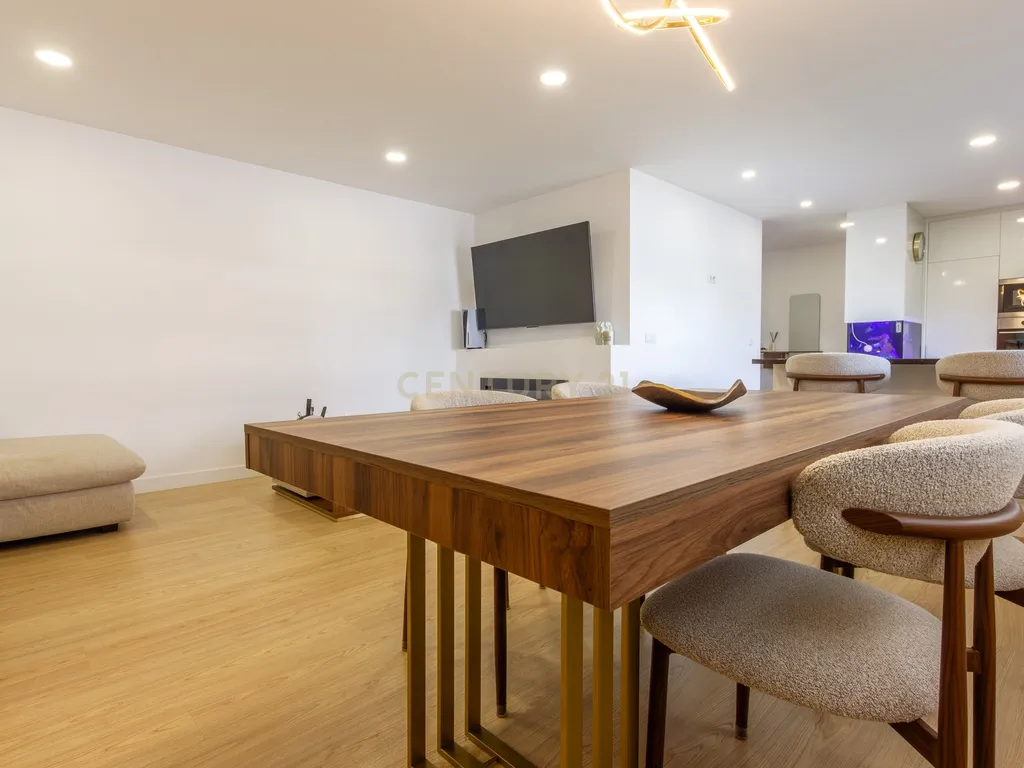 Apartamento T2 - Barreiro, Perto da Praia e Centro - Image 7