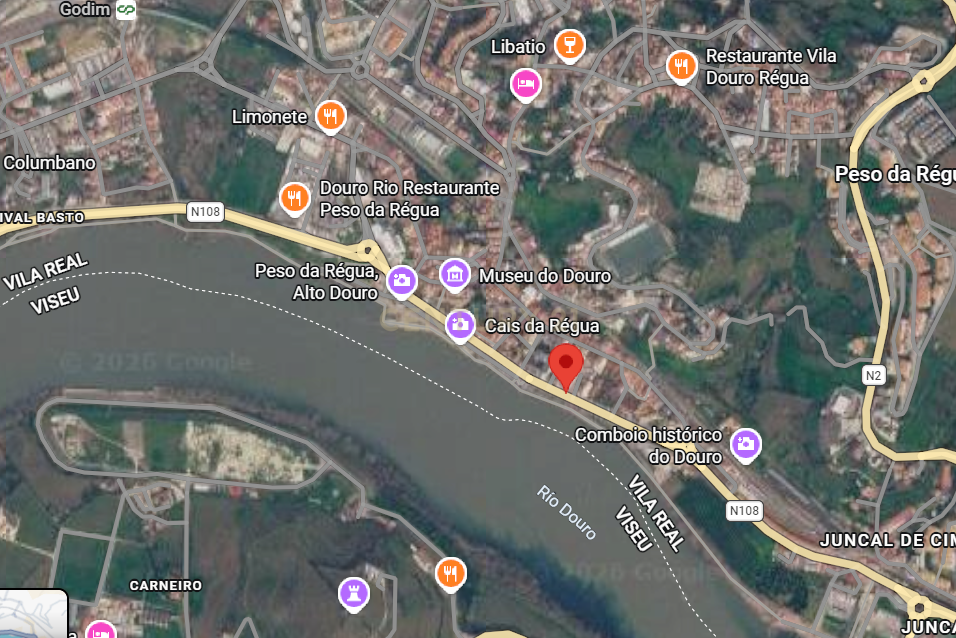 Fotografia 10 de Andar de prédio com 6 divisões, 3 WC, com afetação a serviços / escritórios junto ao rio Douro