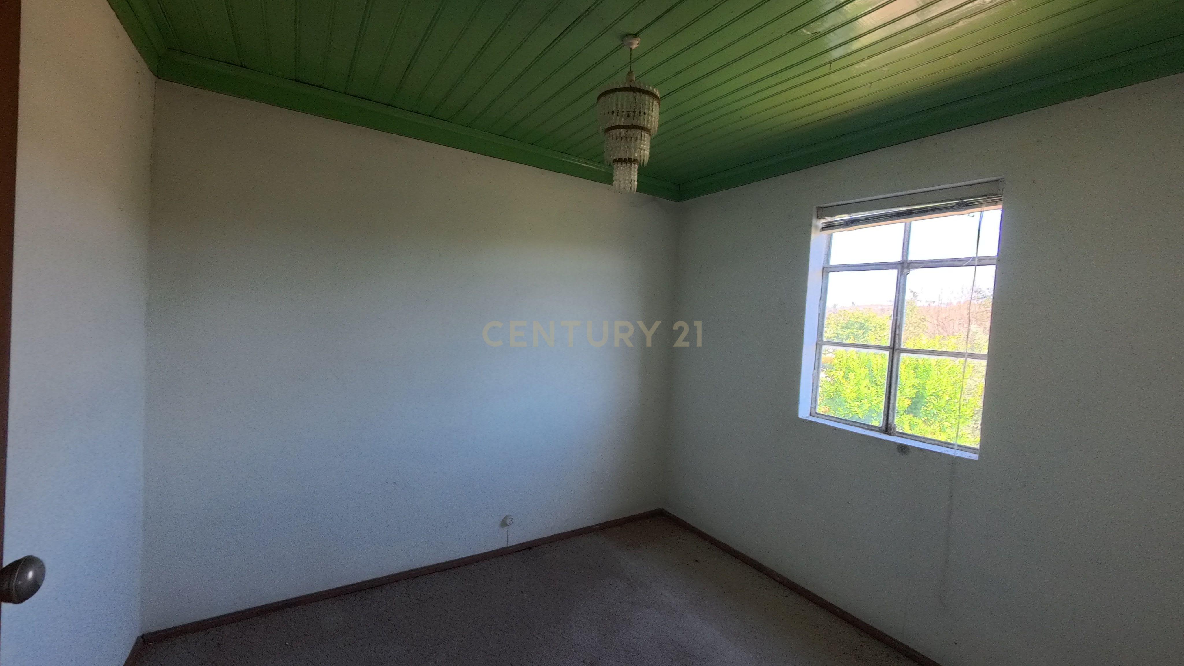 Fotografia 5 de Casa T4 em União das freguesias de Mamouros, Castro Daire