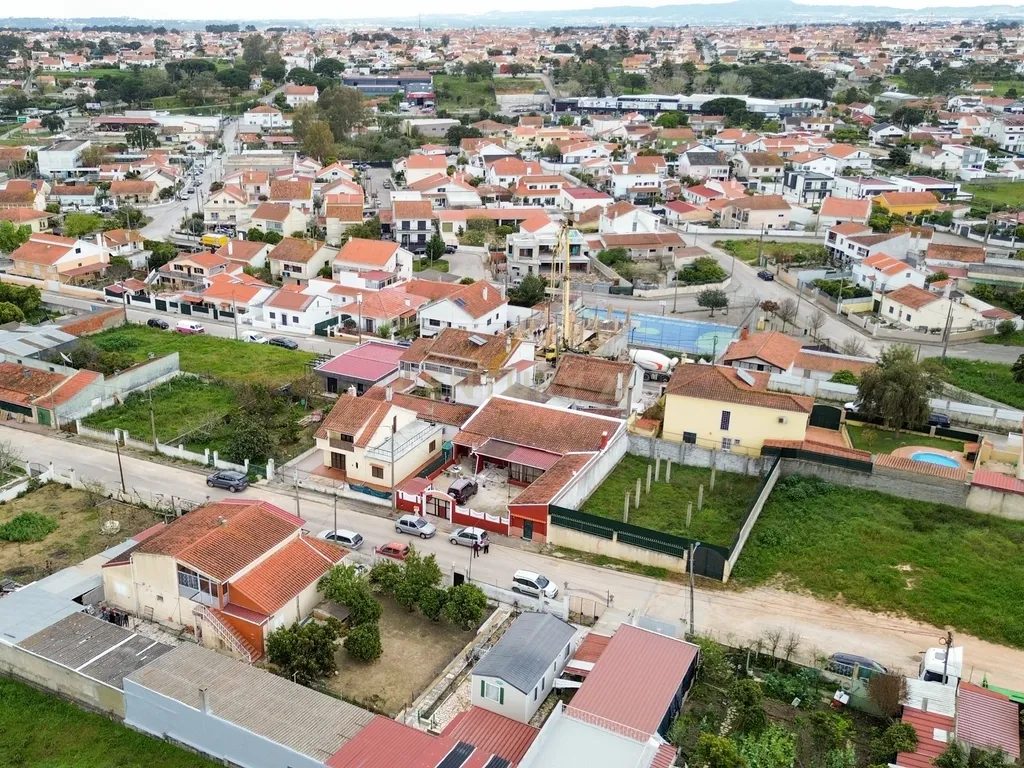 Moradia Nova em Construção – Fernão Ferro - Image 43