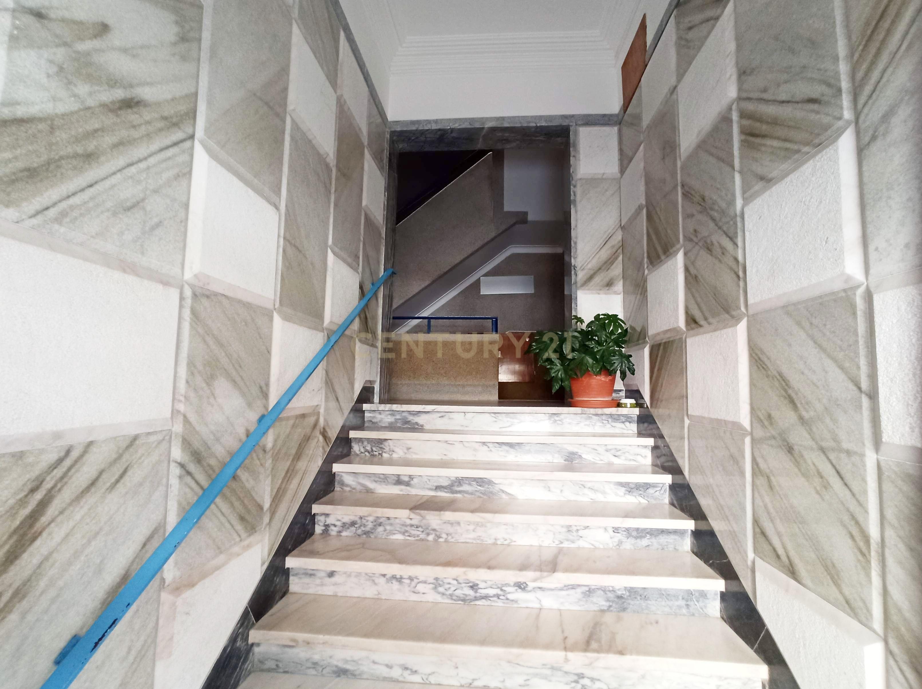 Fotografia 3 de T2 renovado, no bairro das Amoreiras em Setúbal