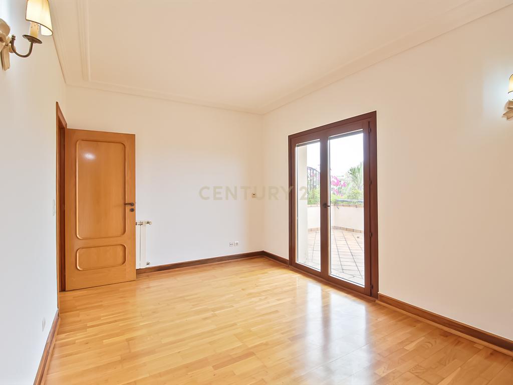 Apartamento T3 - Condominio Real Forte - SACAVÉM - Image 10