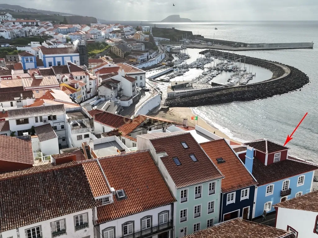 Luxuosa Moradia com Vista Mar em Angra do Heroísmo - Image 12