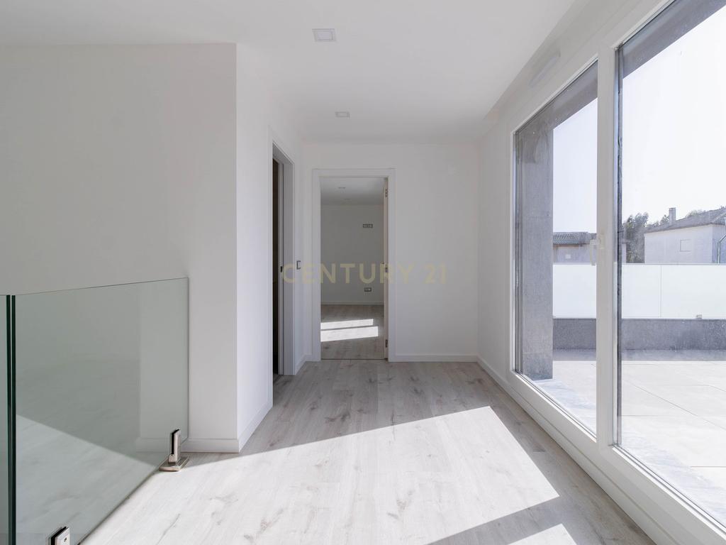 Moradia Contemporânea T3 Construção Nova em Fátima, Ourém - Image 14