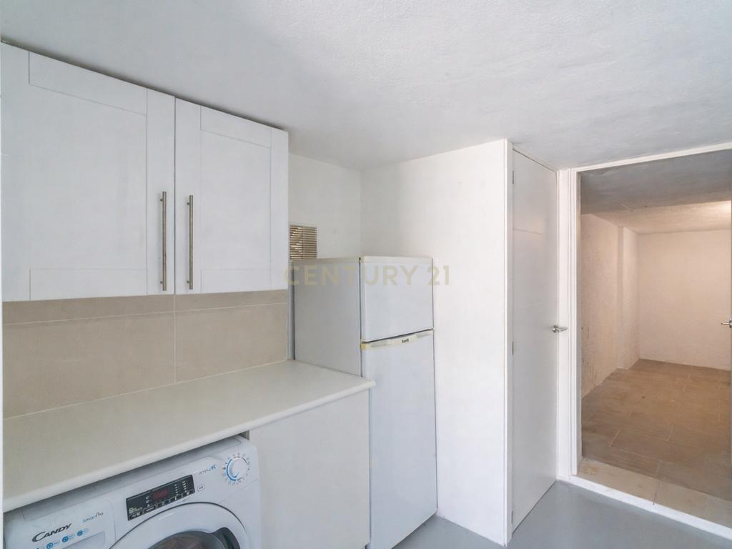 Moradia renovada com vista para o mar e perto da praia – Torreblanca, Fuengirola - Image 77