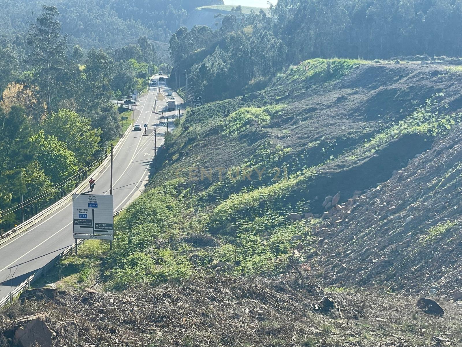 Fotografia 8 de Terreno em Lordelo, Paredes