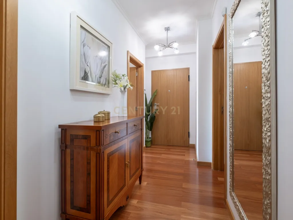Penthouse com Vista Mar em Funchal, Madeira - Image 36