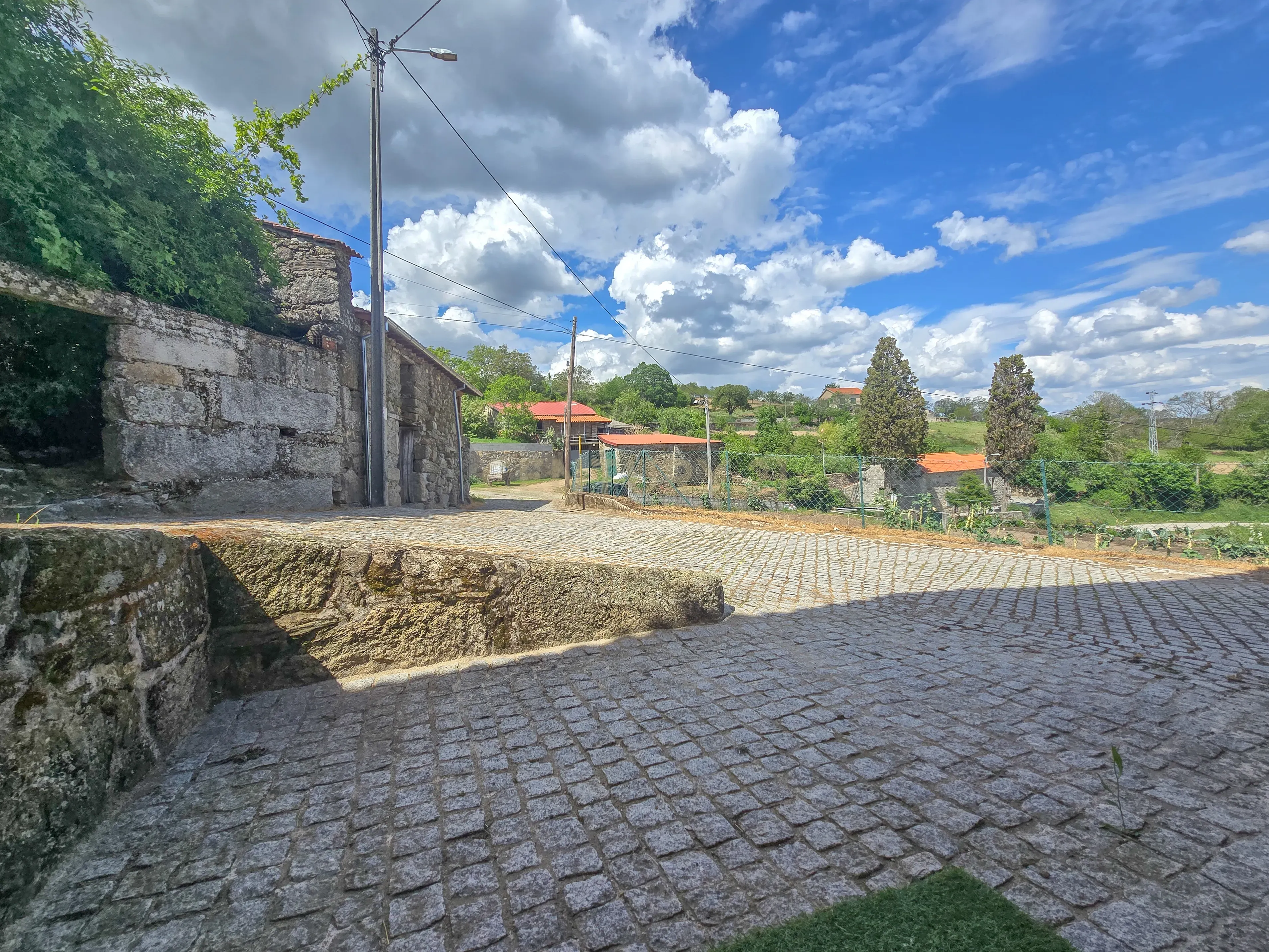 Fotografia 9 de Moradia T3 em Pombares, Bragança.