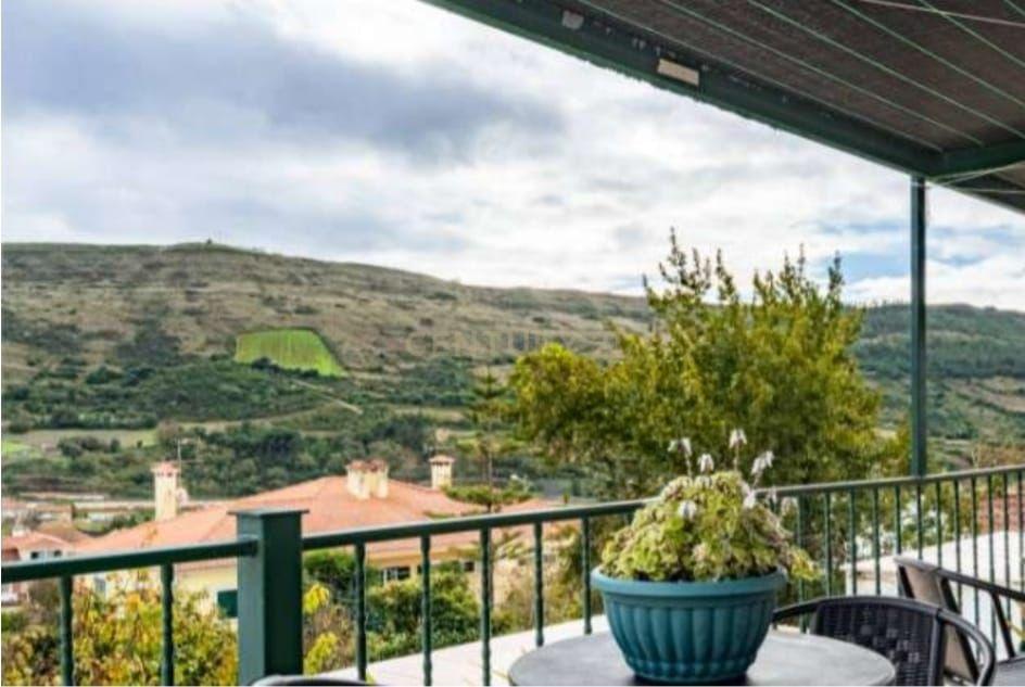 Excelente Oportunidade de Investimento – Moradia transformada em Lar de Idosos em actividade com Rendimento Garantido dentro de um terreno de 3546m2 em Bucelas - Image 5