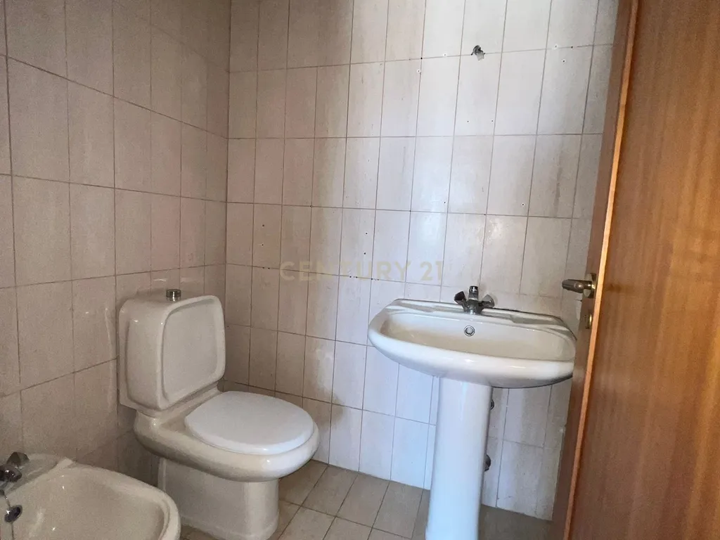 Apartamento T3 com elevador garagem dupla em São Vitor | ZTRE-01770 - Image 15