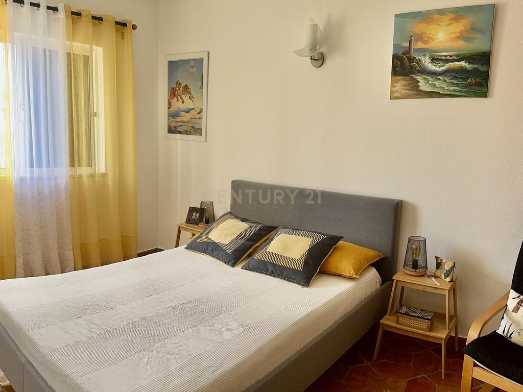 Apartamento com Vista Piscina em Condomínio Privado – VILAMAR (Porches, Algarve) - Image 8