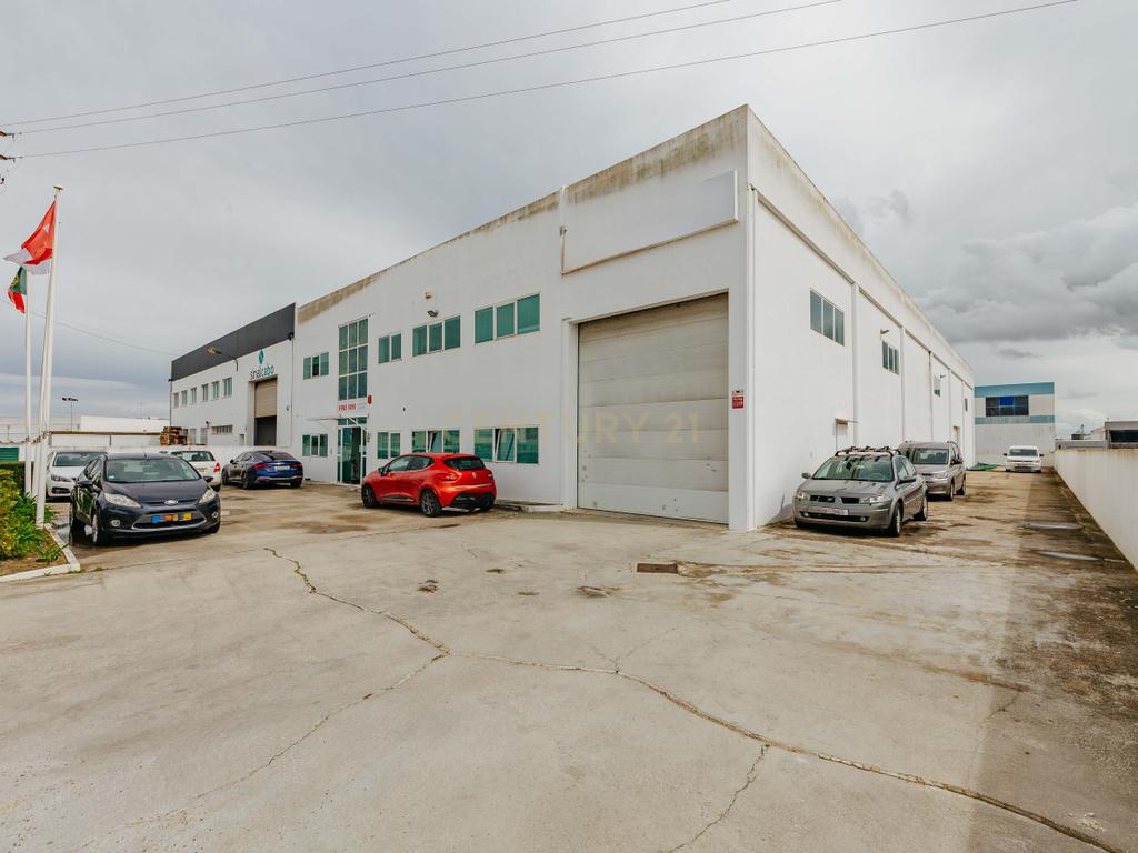 Armazém na Urbanização industrial Quinta dos Machados, Moita - Image 2