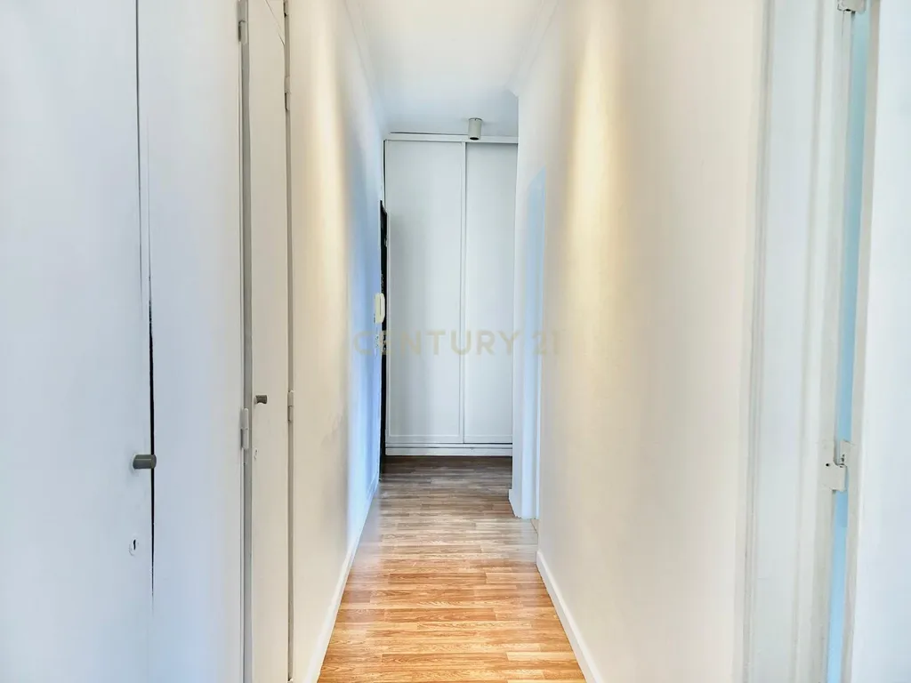 Apartamento T1 para Arrendamento – Costa da Caparica (5 min da Praia) - Image 6