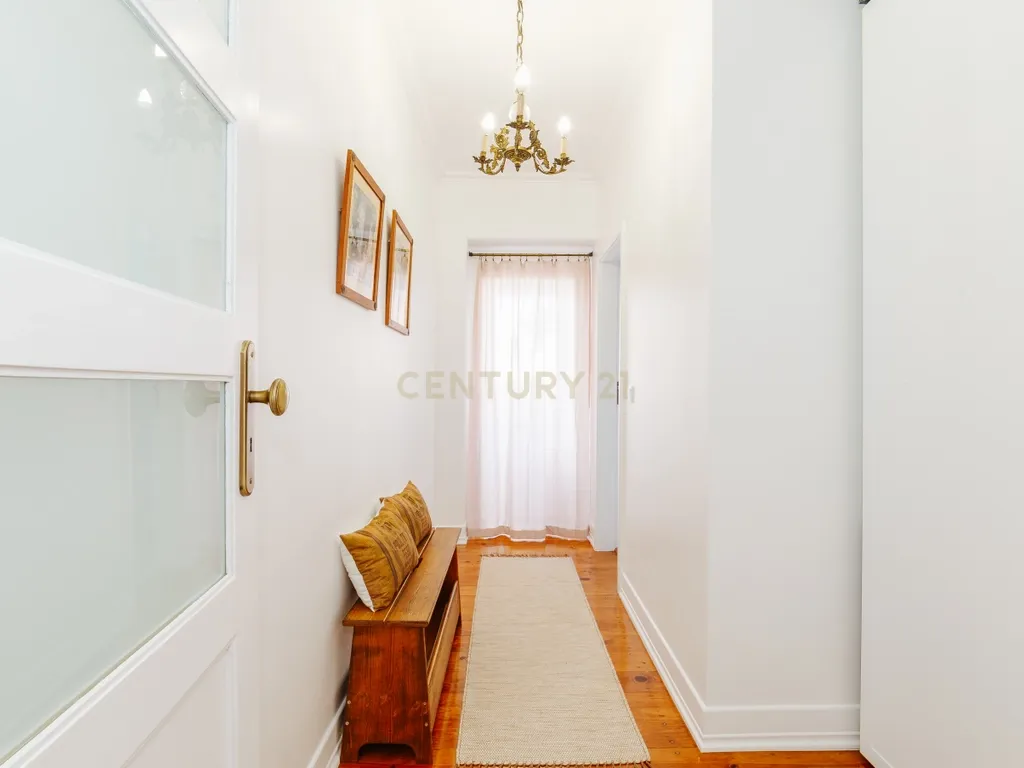 Apartamento T3+1 para Arrendar na Av de Roma completamente Mobilado I Equipado e com utensílios - Image 9