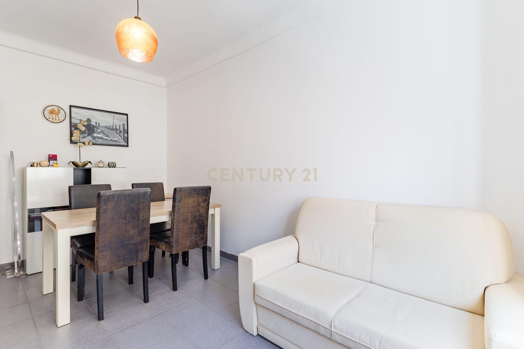 Fotografia 4 de Apartamento T2 no centro de Portimão — Oportunidade de investimento