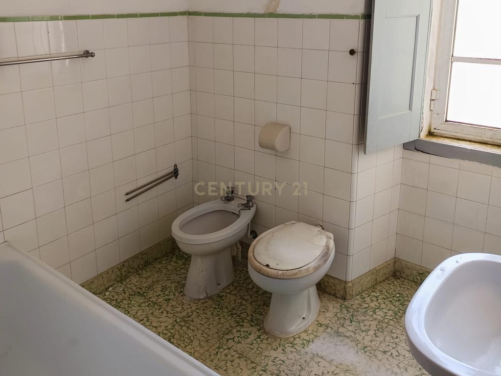 Espaçosa Moradia para Recuperação em Estremoz  - Image 13