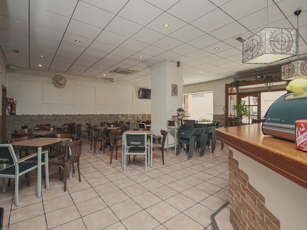Traspasse de Café Bar totalmente operacional em Torrellano – Pronto para começar! - Image 22