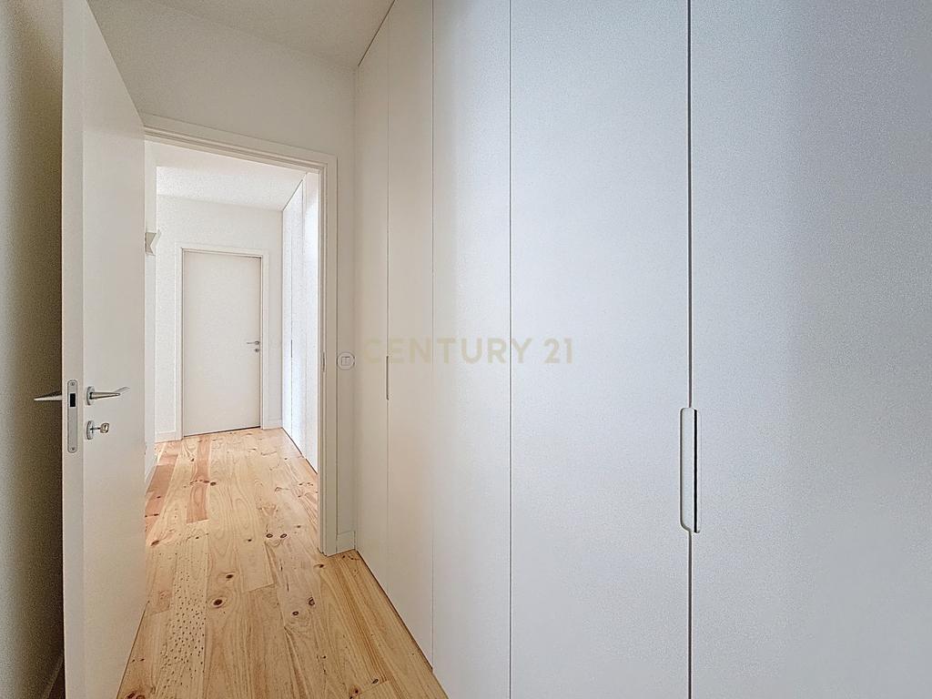 Apartamento T2 Novo – Rua do Bonjardim, Porto - Image 23