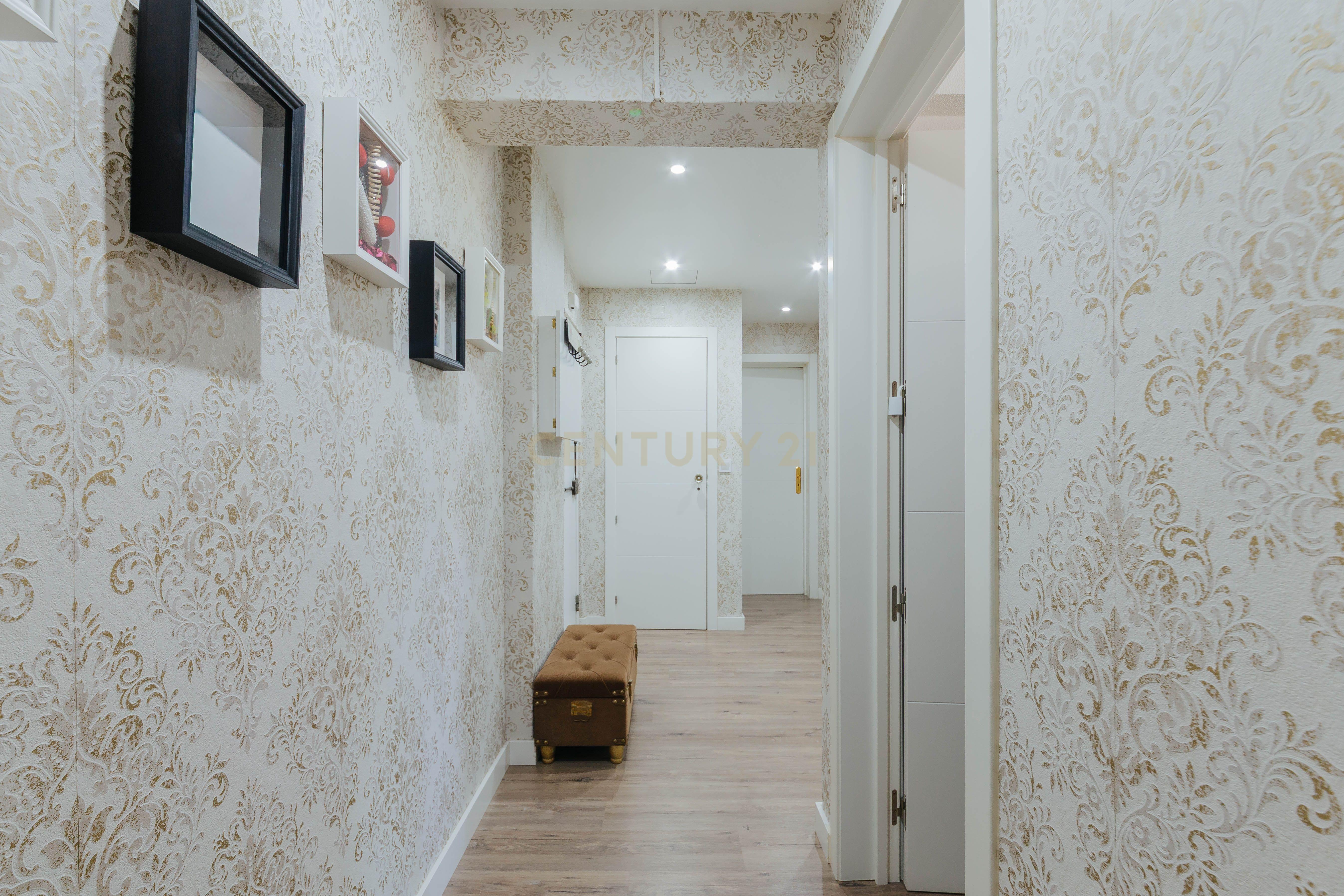 Fotografia 11 de Apartamento T2 Remodelado em Sacavém