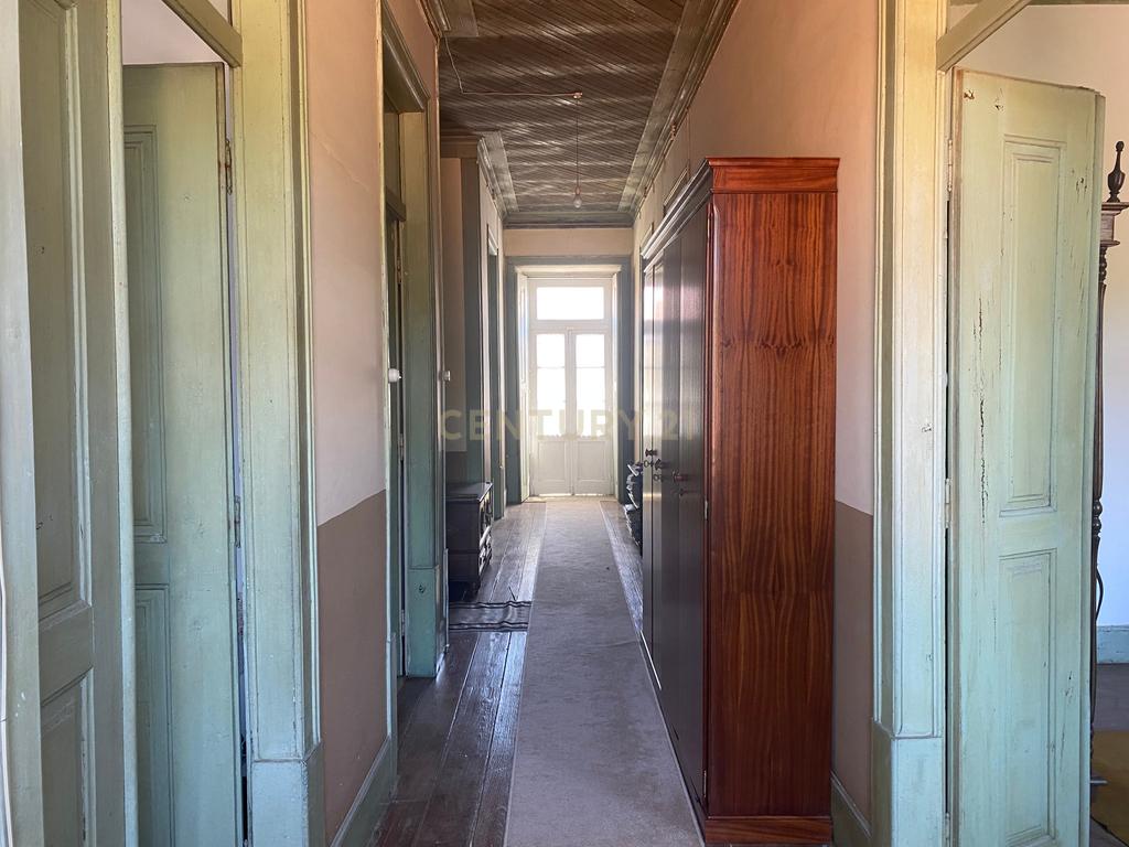 Casas Senhoriais Início Sec XIX + Terreno 4100m2 | 20 minutos de Coimbra - Image 27