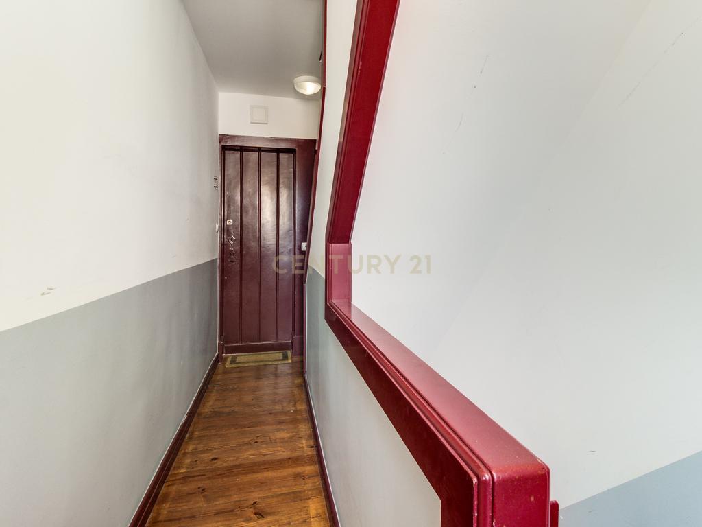Apartamento T1 em Alfama para arrendamento - Image 22
