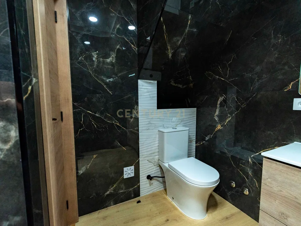 Moradia T3 totalmente remodelada em Azeitada, Benfica do Ribatejo - Image 17