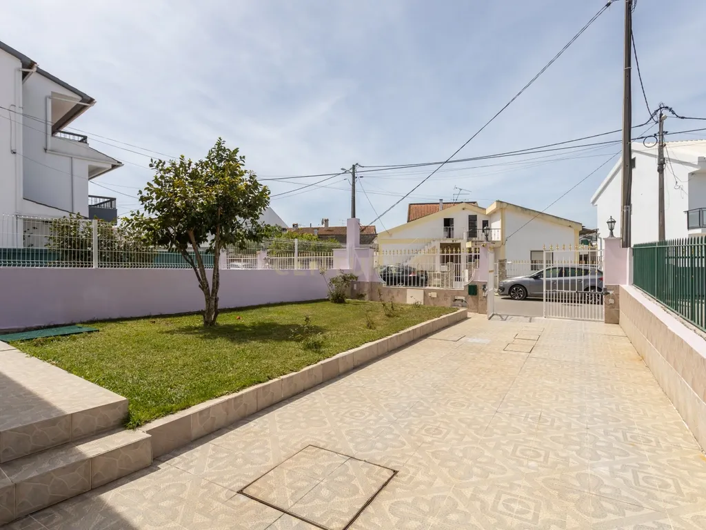 Moradia de 6 assoalhadas em lote de 500 m2 - Image 37