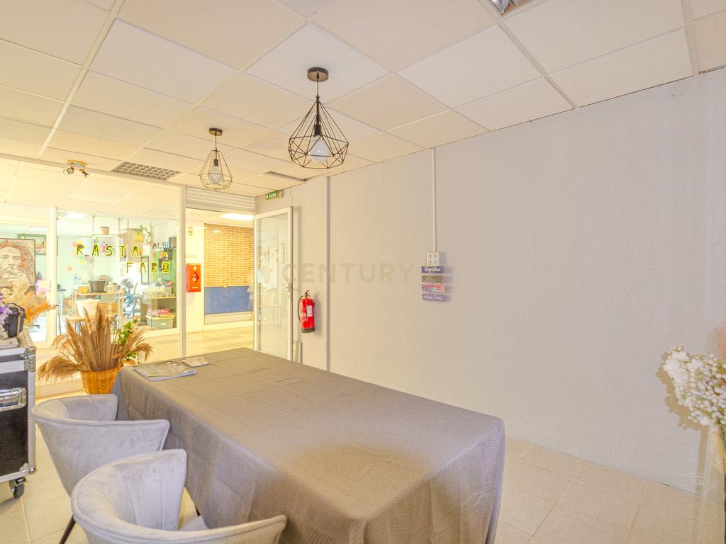 OPORTUNIDADE - Duas Lojas Comerciais no Centro Comercial Borda d’Água - Albufeira - Image 15