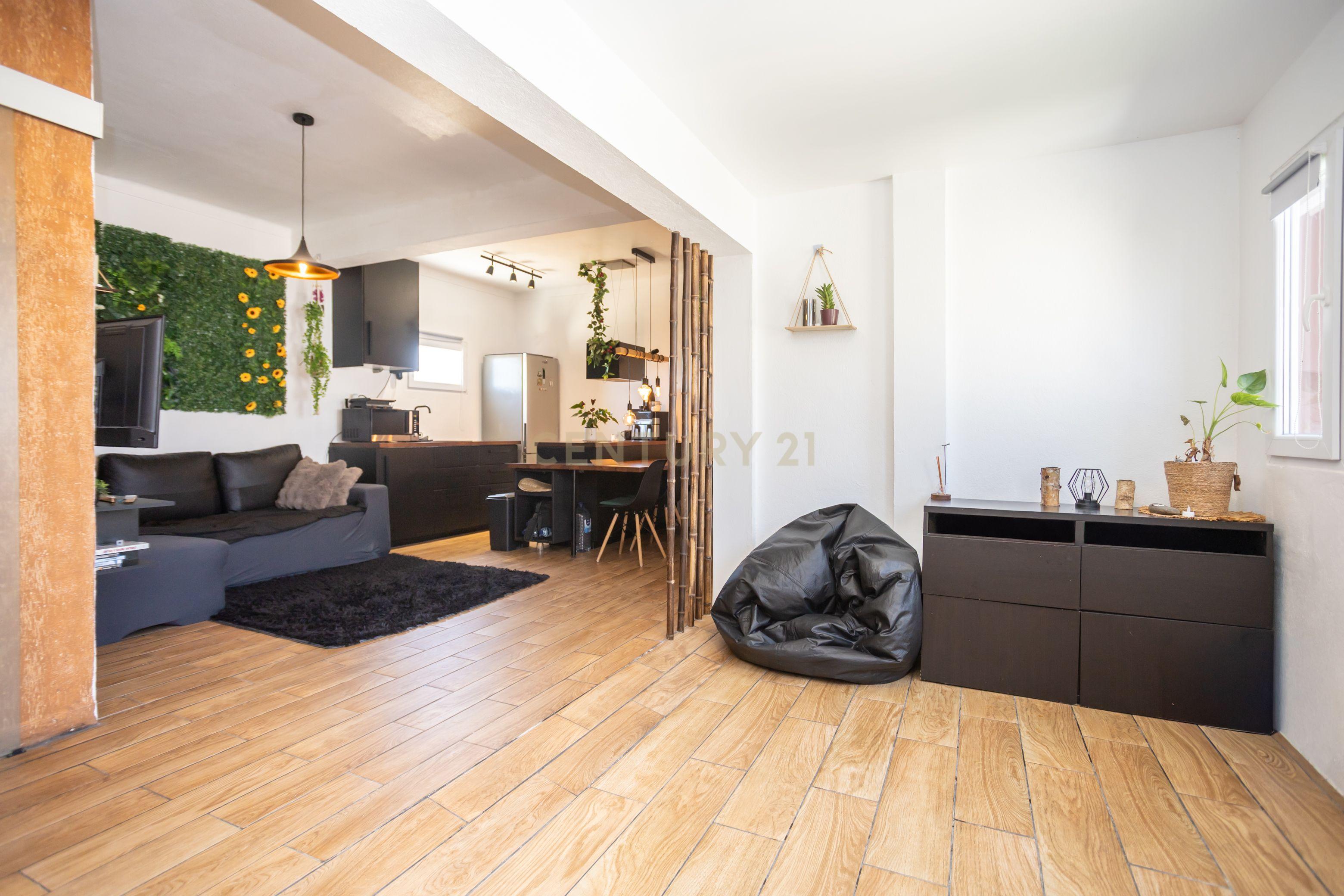 Fotografia 4 de Moradia T2 Renovada com Quintal e Jardim – O Refúgio Ideal para Viver com Tranquilidade