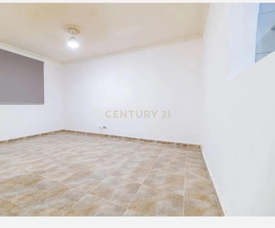 Planta baja reformada en venta en Viladecans. - Image 15