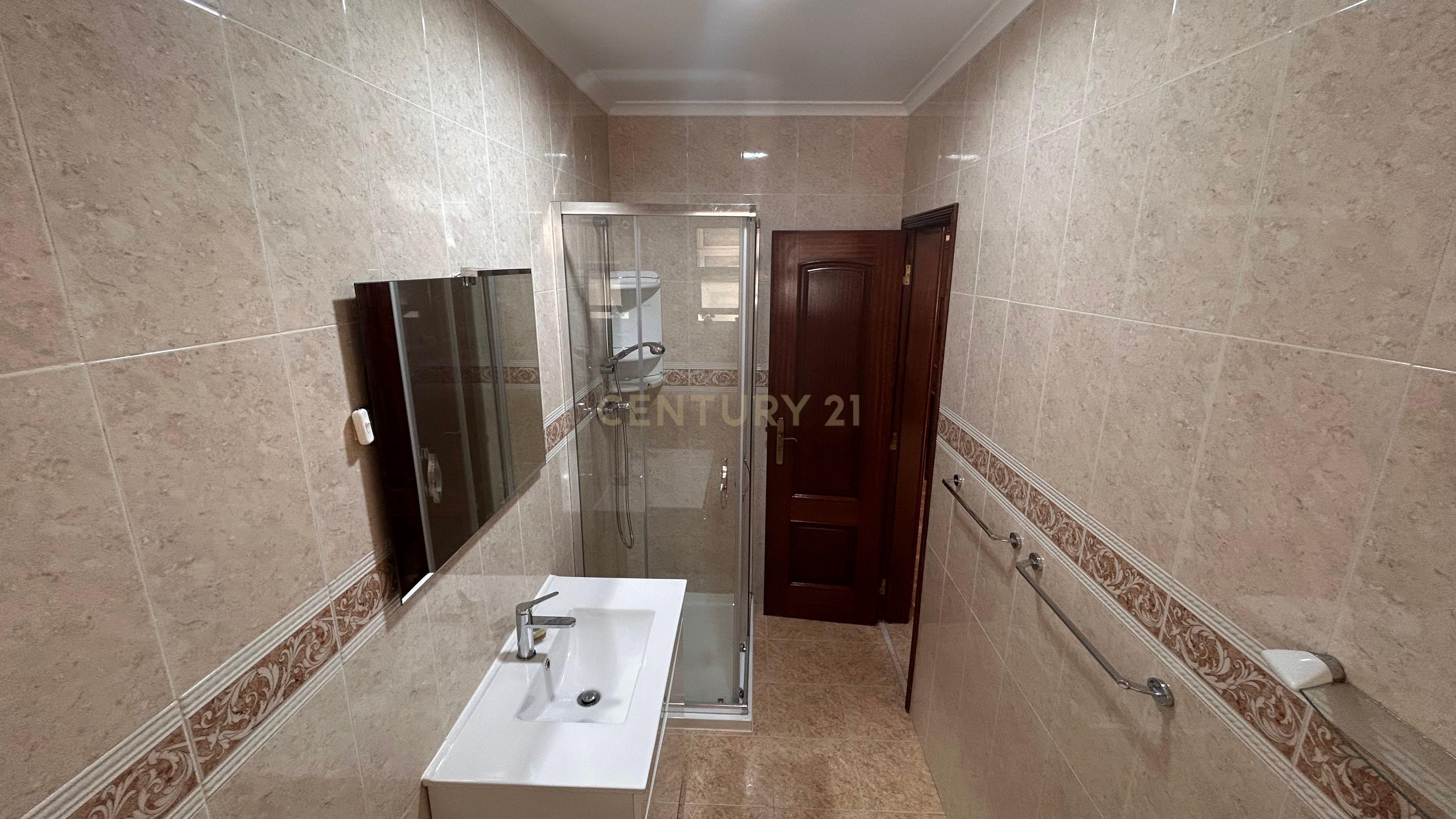 Fotografia 11 de Apartamento T3 para Arrendamento em Moscavide | 3.º Andar sem Elevador
