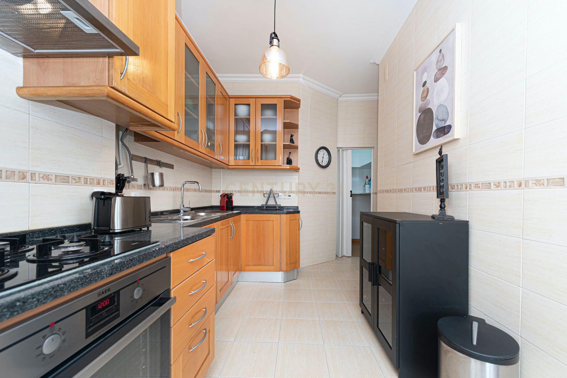 Apartamento T2 | Amadora | Mobilado e Equipado | - Image 15