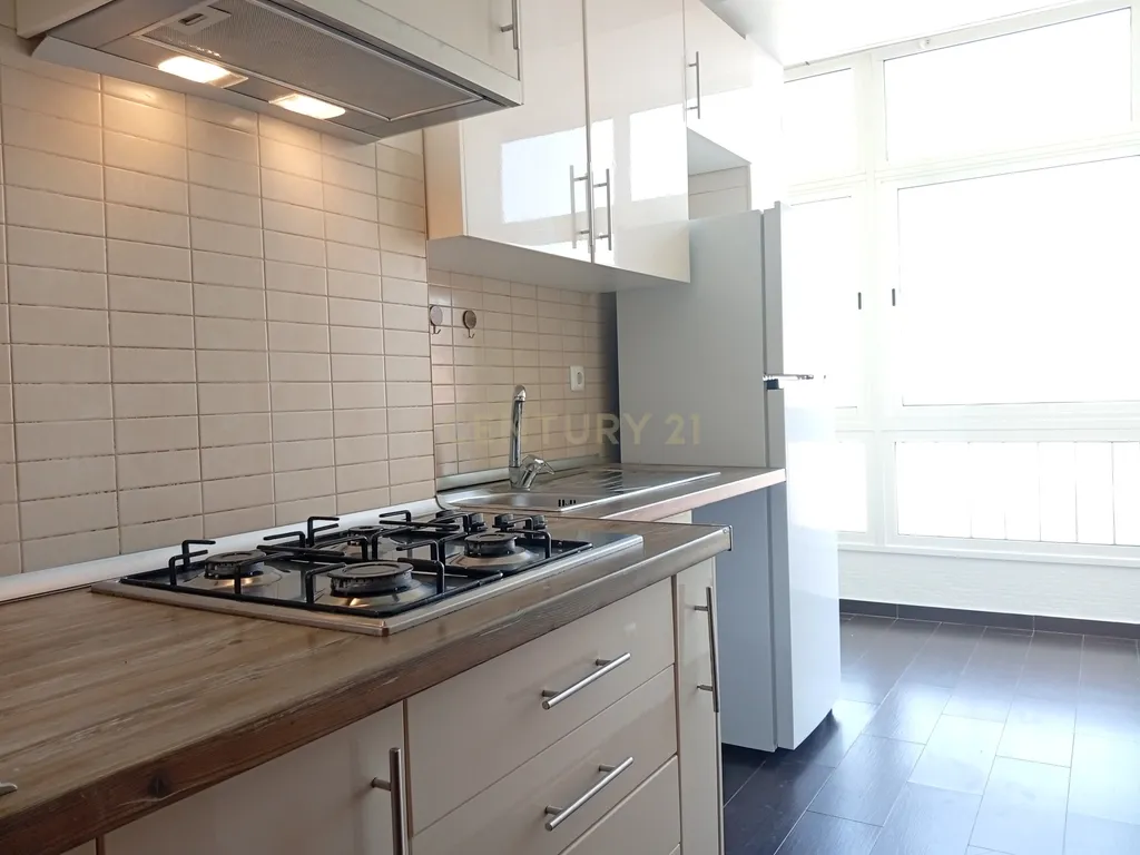 Apartamento T2 na Alameda - Image 14