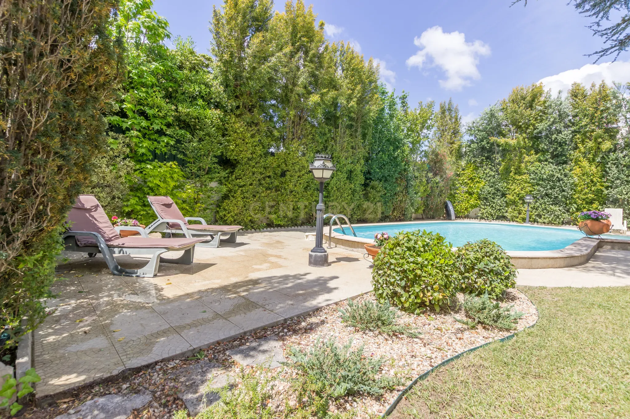 Luxuosa Moradia T4 +3 com Piscina em Azeitão com terreno de 712m - Image 34