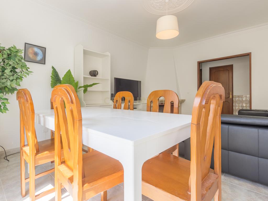 Apartamento T2, localizado na Quinta do Conde - Image 16