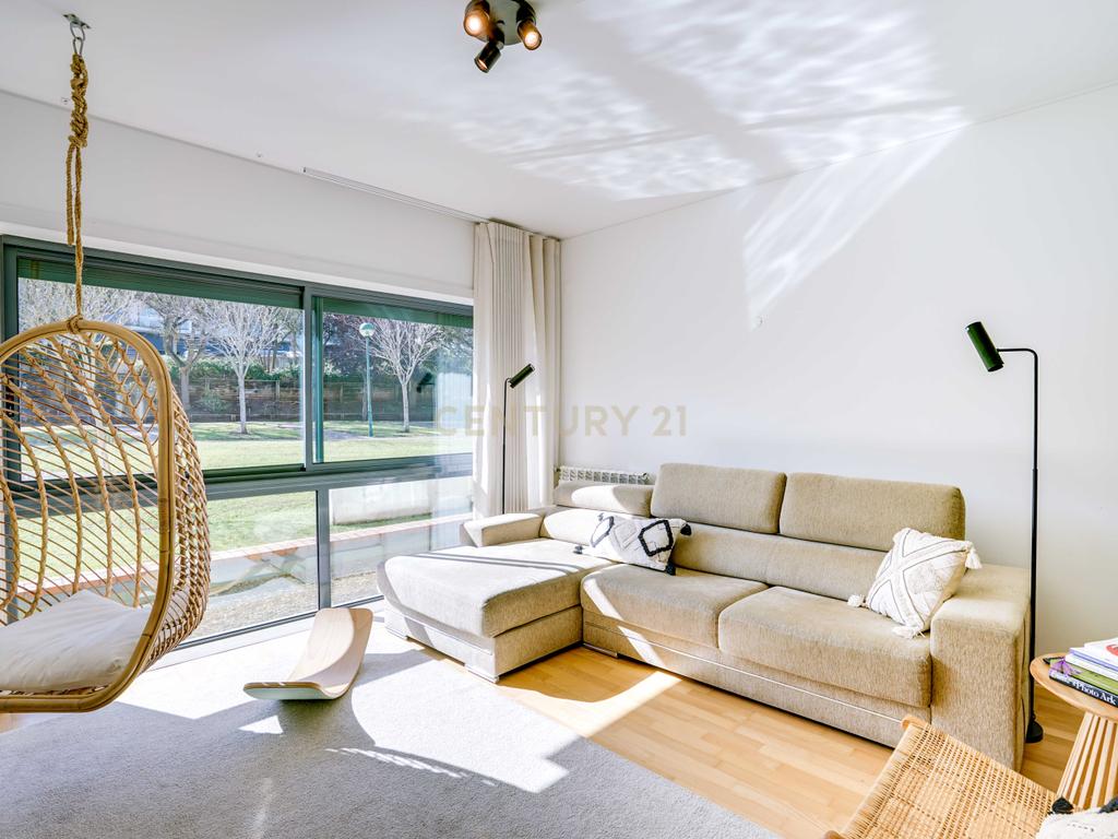 Apartamento T3 com Vista Panorâmica em Oeiras - 570.000€ - Image 2
