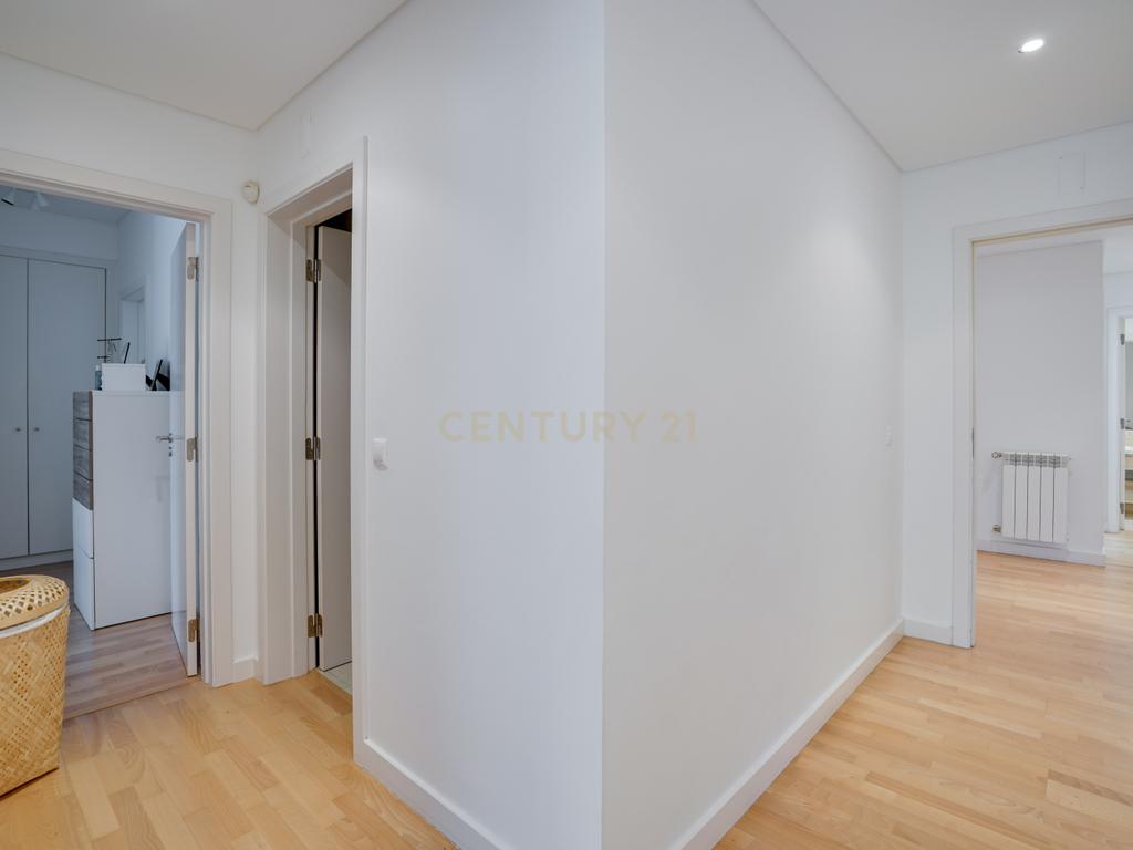 Apartamento T3 com Vista Panorâmica em Oeiras - 570.000€ - Image 13