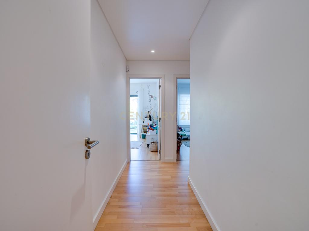 Apartamento T3 com Vista Panorâmica em Oeiras - 570.000€ - Image 12