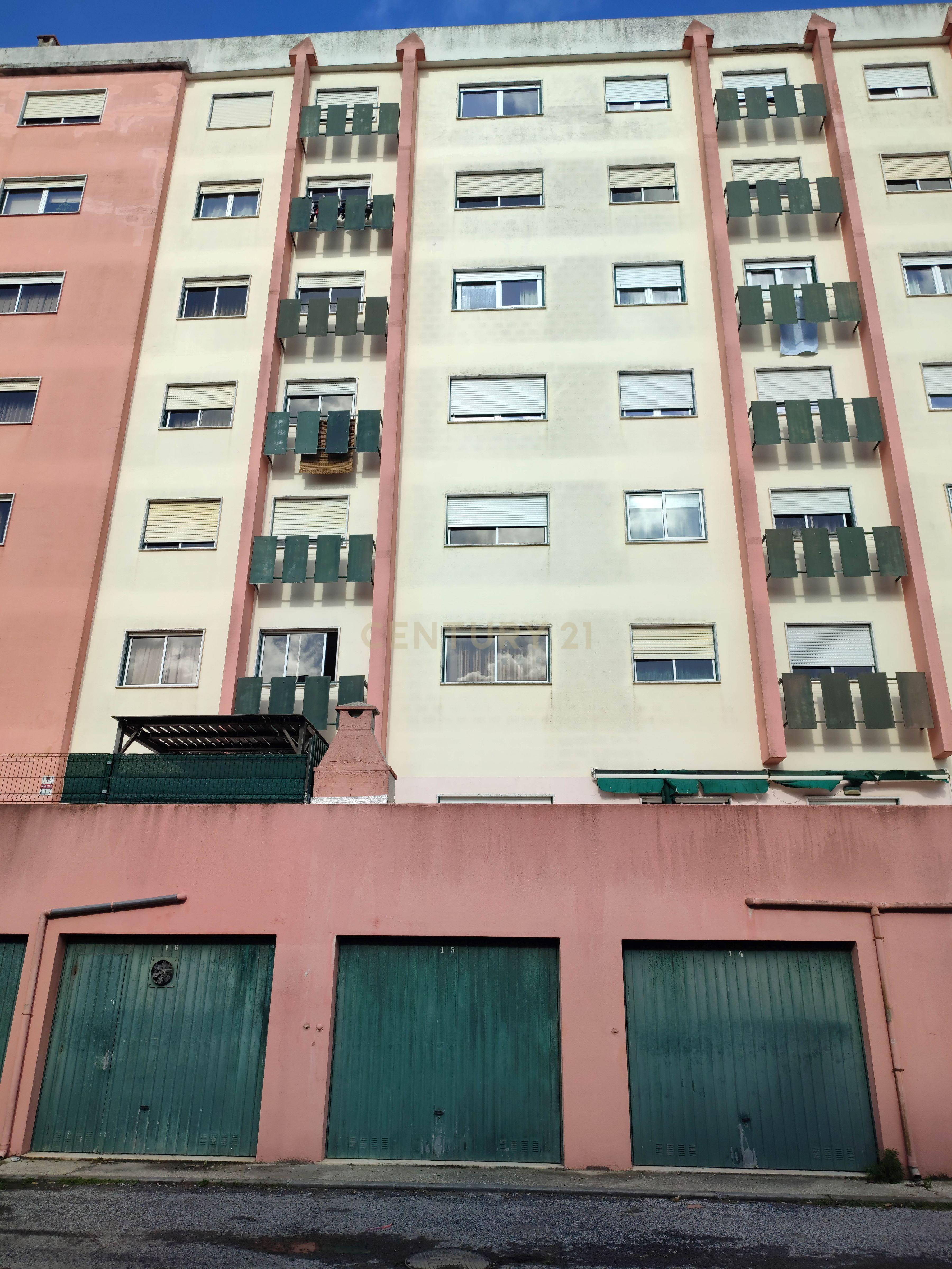Garagem fechada exterior (Box) - Mem Martins - Image 3