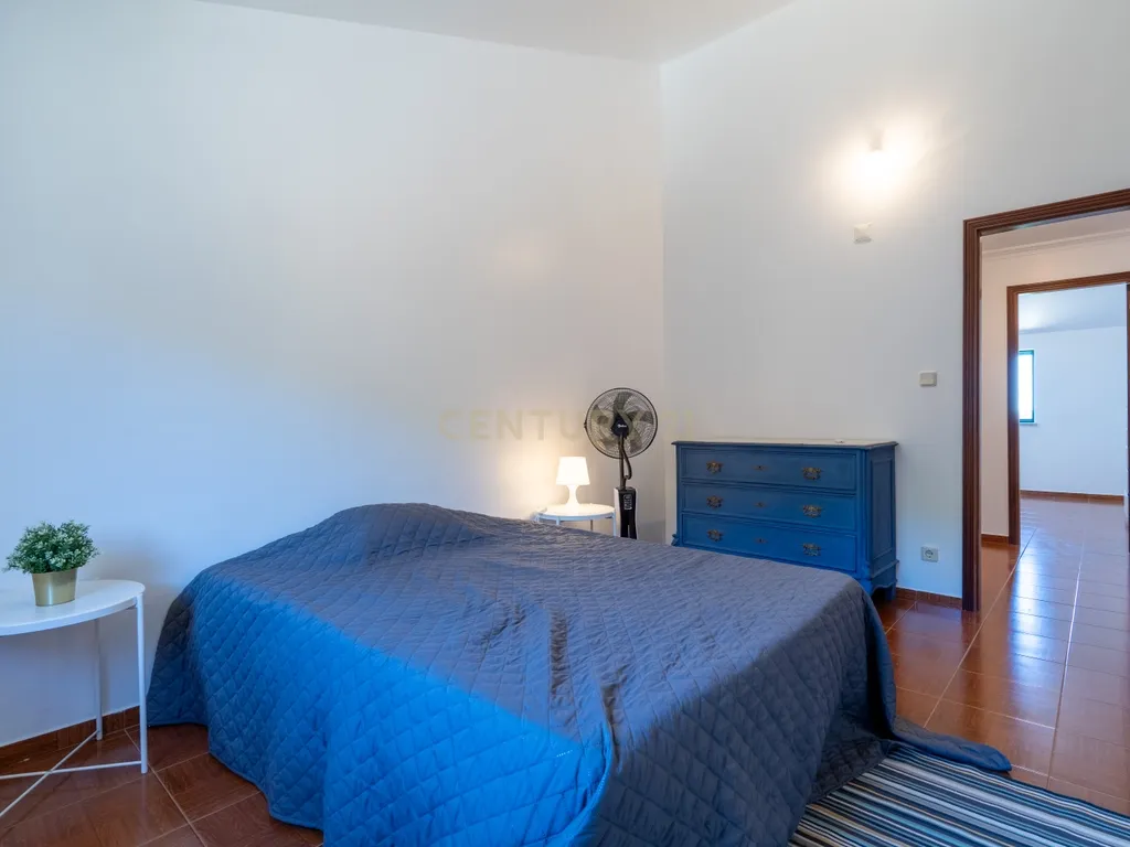 Espaço, Natureza e Tranquilidade: Moradia T6 em Cabril - Image 32
