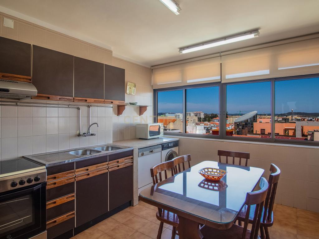 Penthouse T3 na mais privilegiada localização da Figueira da Foz - Image 21