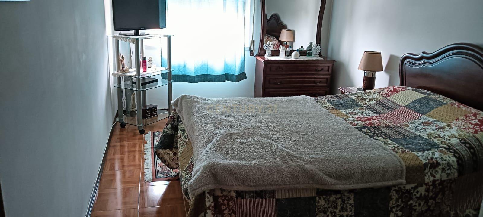 Apartamento T2 em Samora Correia com Vista Panorâmica e Boa Localização - Image 2