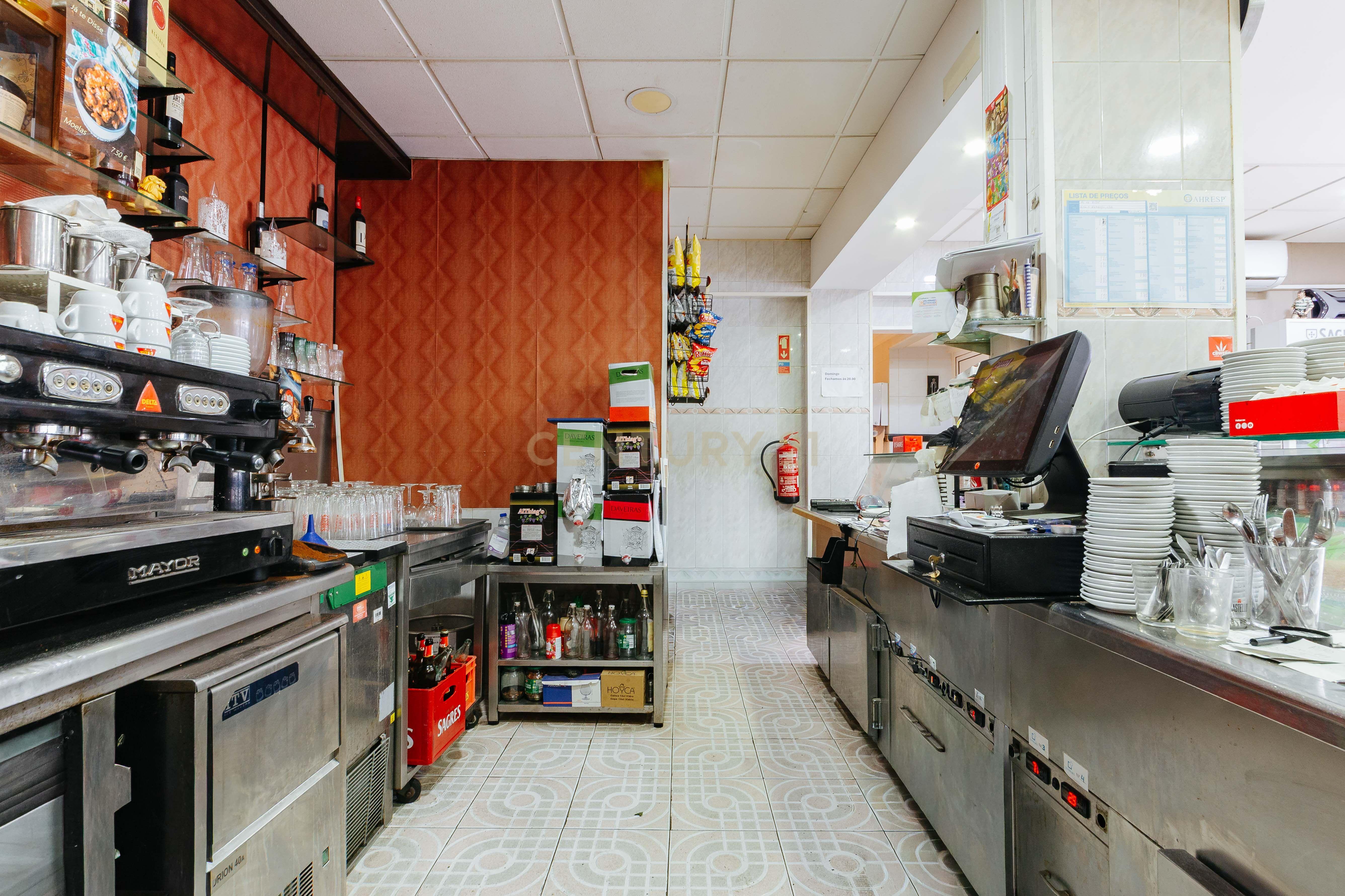Fotografia 10 de Venda - Espaço comercial Carnide - Café / Snack Bar