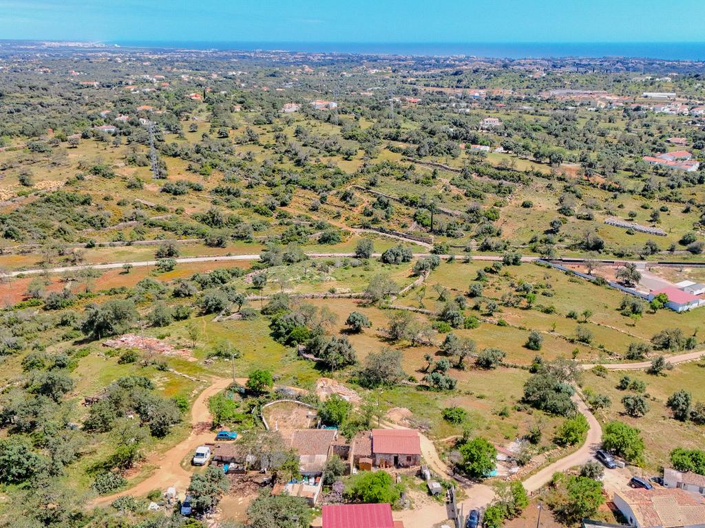 Ruína com 46 m² e Terreno de 15.410 m² em Ferreiras – Albufeira - Image 5