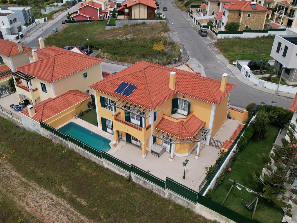 Moradia Isolada de Excelência - Apenas 10 Minutos da Ericeira - Image 70