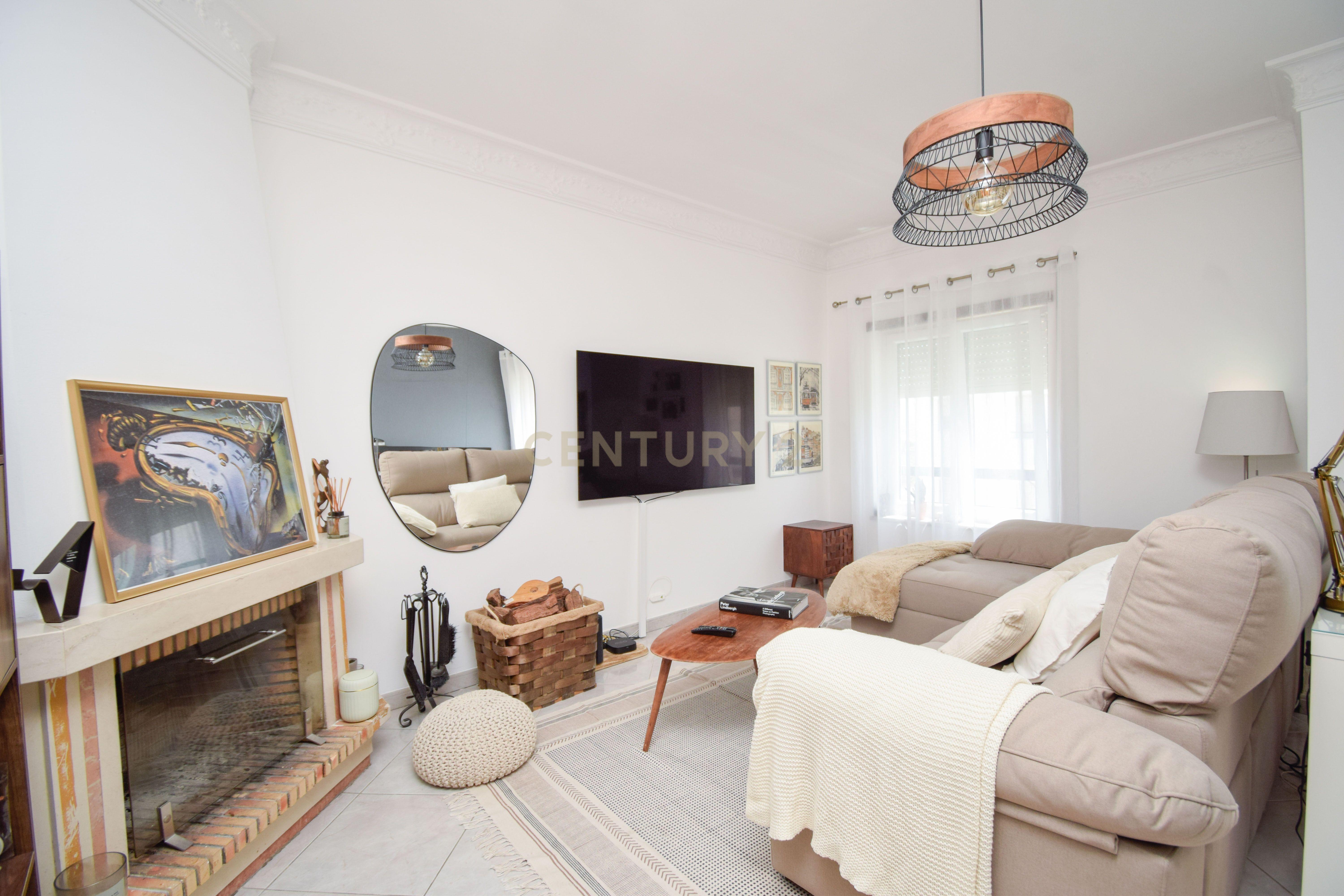 Fotografia 4 de Espaçoso apartamento  T3 em Samouco, Alcochete - Oportunidade Única