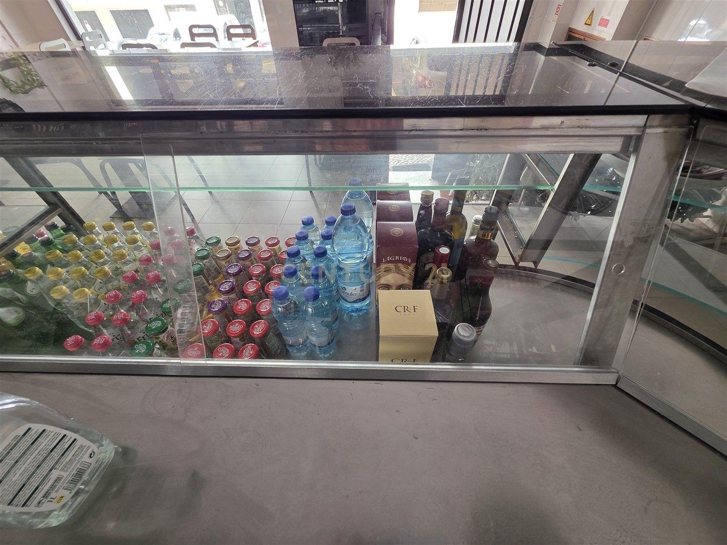 Fotografia 11 de Trespasse de Café em Belas – Pronto a Funcionar | €25.000