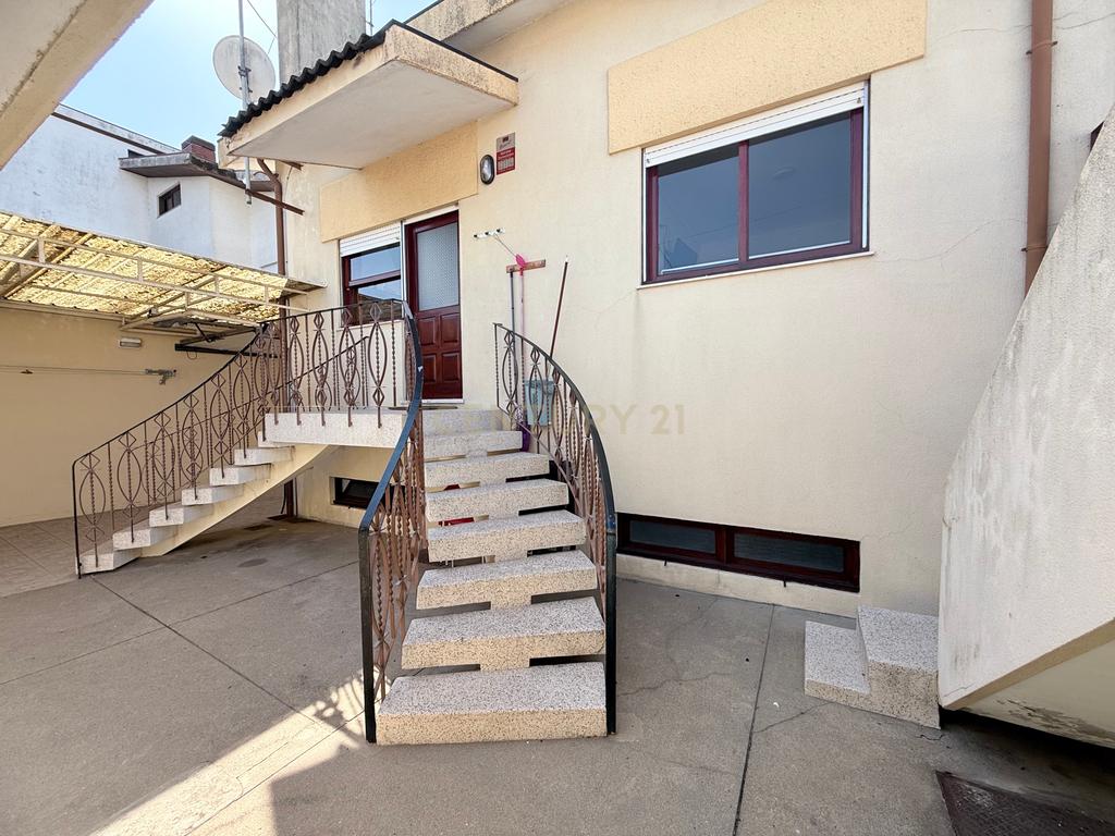 🏡 Moradia de charme junto aos Caminhos de Santiago — Localização privilegiada e elevado potencial de rentabilidade - Image 18